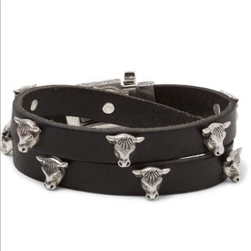 GUCCI  Anger Forest bull studded leather choker silver necklace New in b…